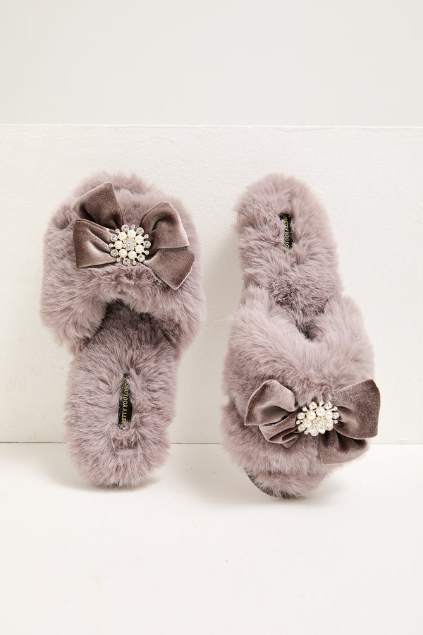 Pretty You Anya Slippers In Mink