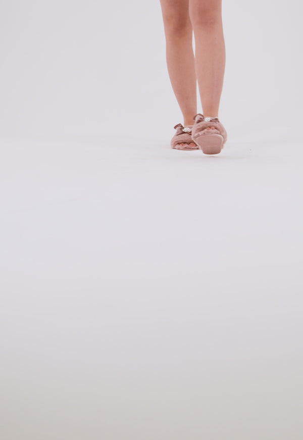 Pretty You Anya Slippers In Pink