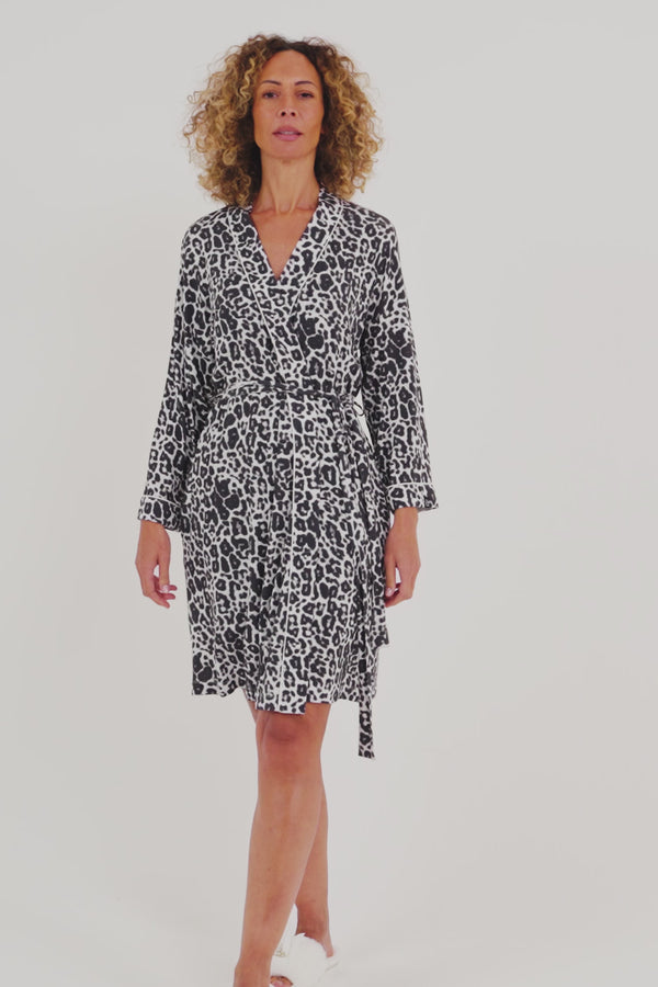 Pretty You Bamboo Kimono Robe In Luxe Leopard