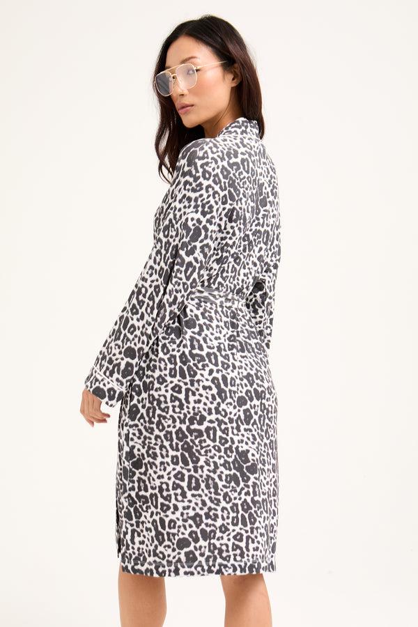 Pretty You Bamboo Kimono Robe In Luxe Leopard
