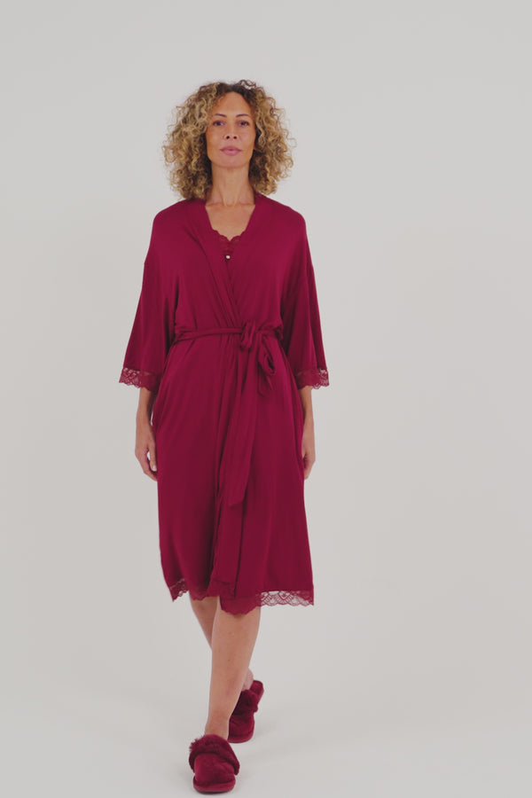 Pretty You Bamboo Lace Kimono Robe In Bordeaux