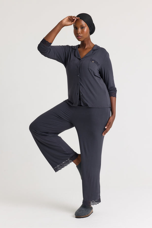 pretty you Bamboo Lace Pajama Set in Raven