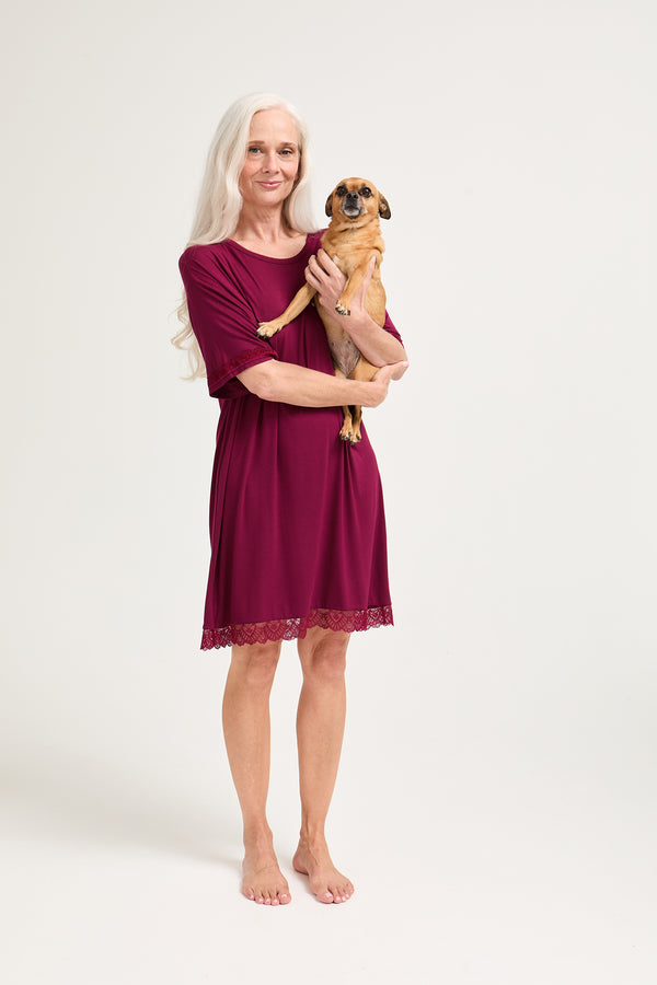 pretty you Bamboo Lace Tee Dress in Bordeaux