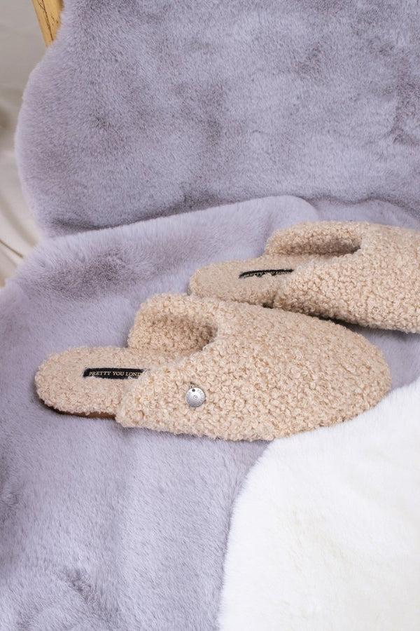 Pretty You Carla Mule Slippers In Natural