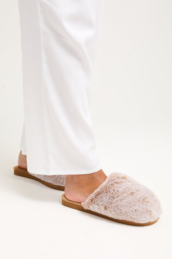 Pretty You Demi Mule Slippers In Caramel