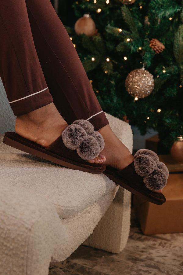 pretty you Dolly Slippers in Chocolate