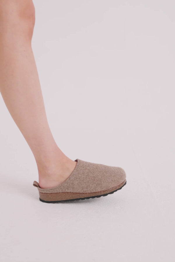 Pretty You Jamie Mule Slippers In Mink