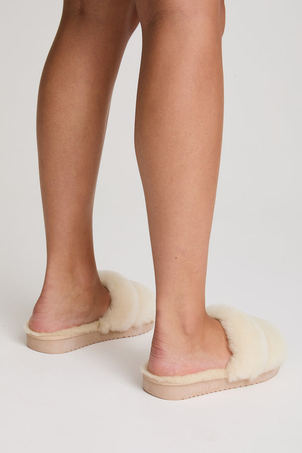 Pretty You Jinx Slippers In Natural