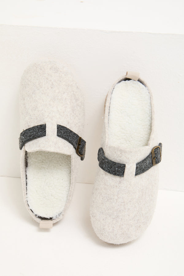 Pretty You Jordan Mule Slippers In Off-White