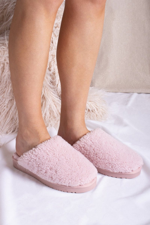 Pretty You Jude Mule Slippers In Rose