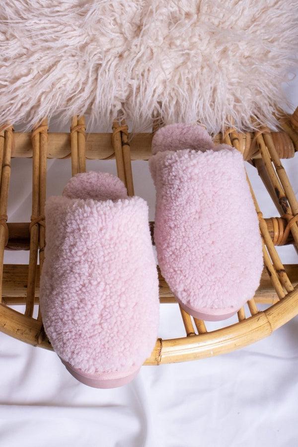 Pretty You Jude Mule Slippers In Rose