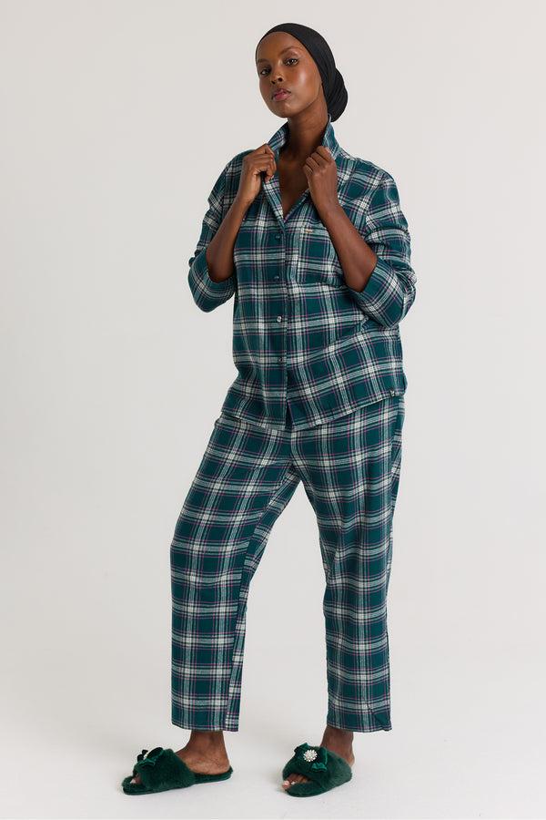 Pretty You Plaid Long Pyjama Set In Green