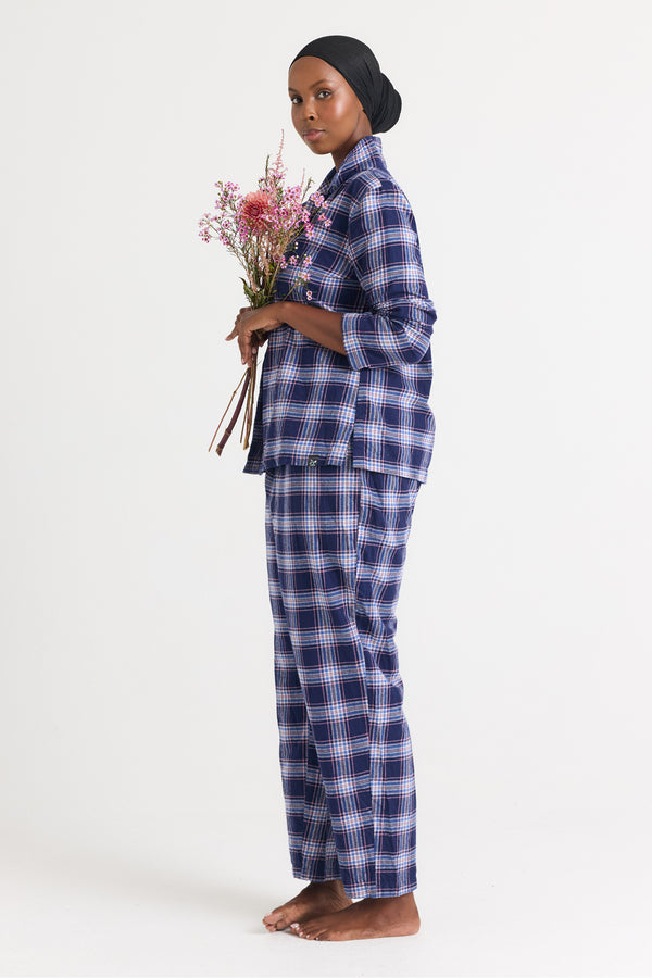 Pretty You Plaid Long Pyjama Set In Midnight