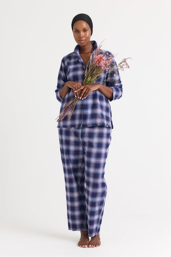 pretty you Plaid Long Pyjama Set in Midnight