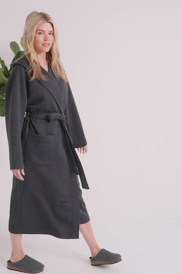 Pretty You Quilted Jersey Hooded Robe In Charcoal
