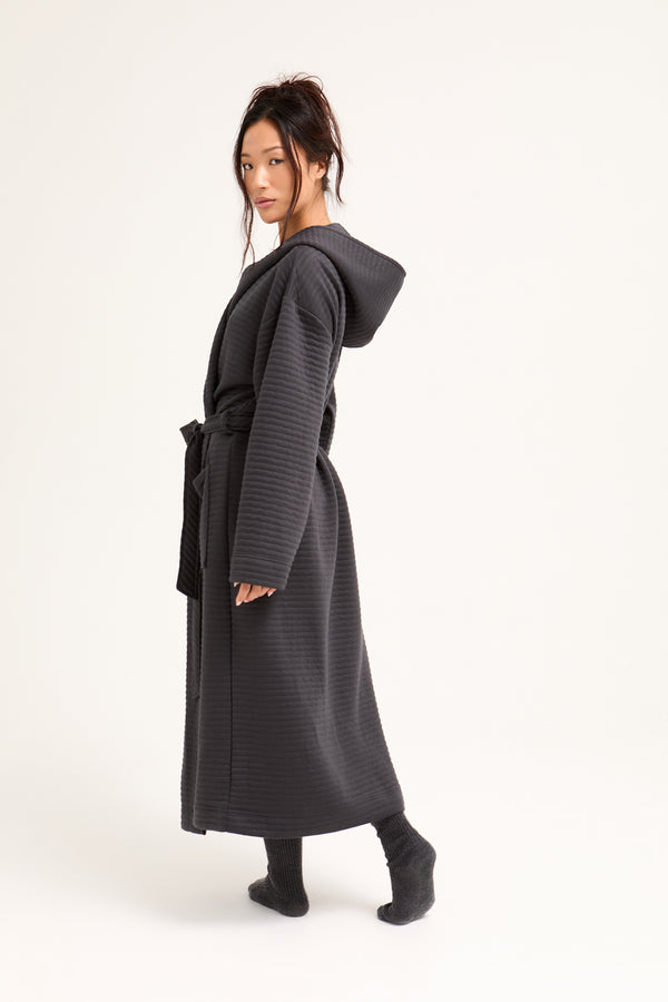 Pretty You Quilted Jersey Hooded Robe In Charcoal
