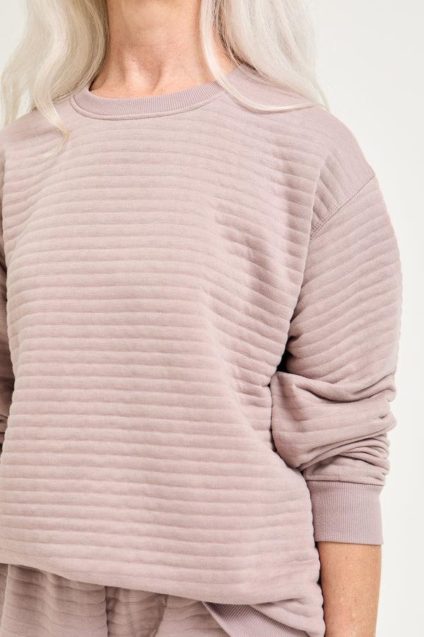 Pretty You Quilted Jersey Lounge Set In Mink