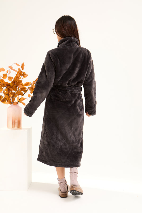 Pretty You Quilted Velour Dressing Gown In Raven
