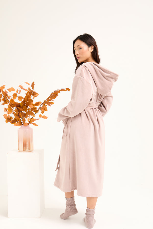 Pretty You Ribbed Hooded Robe In Mink