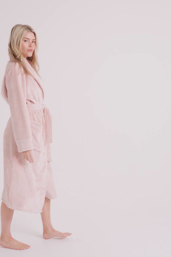 Pretty You Super Plush Robe In Pink