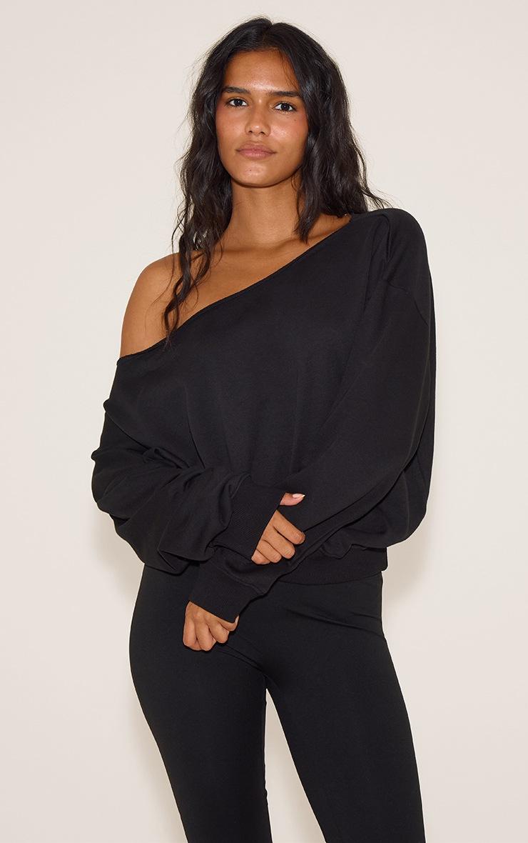 Pretty Little Thing Black Oversized Off Shoulder Sweatshirt Pretty Little Thing Black Oversized Off Shoulder Sweatshirt