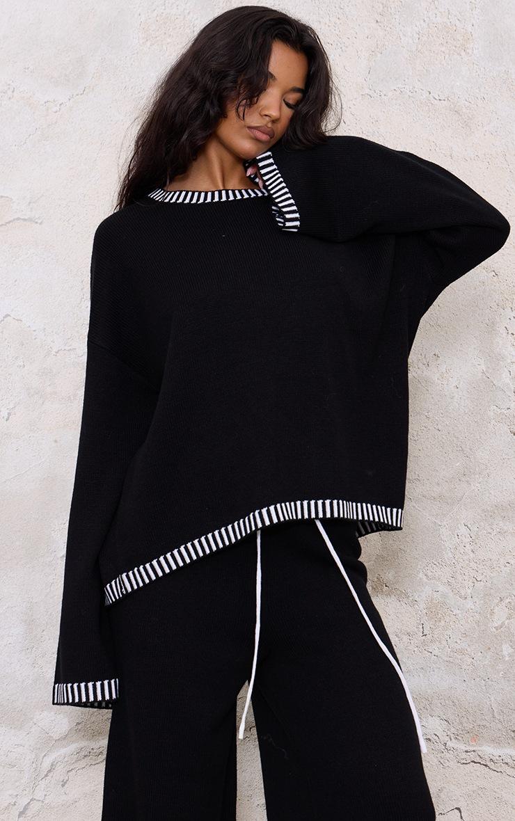 Pretty Little Thing Monochrome Contrast Stitch Detail Knit Oversized Sweater