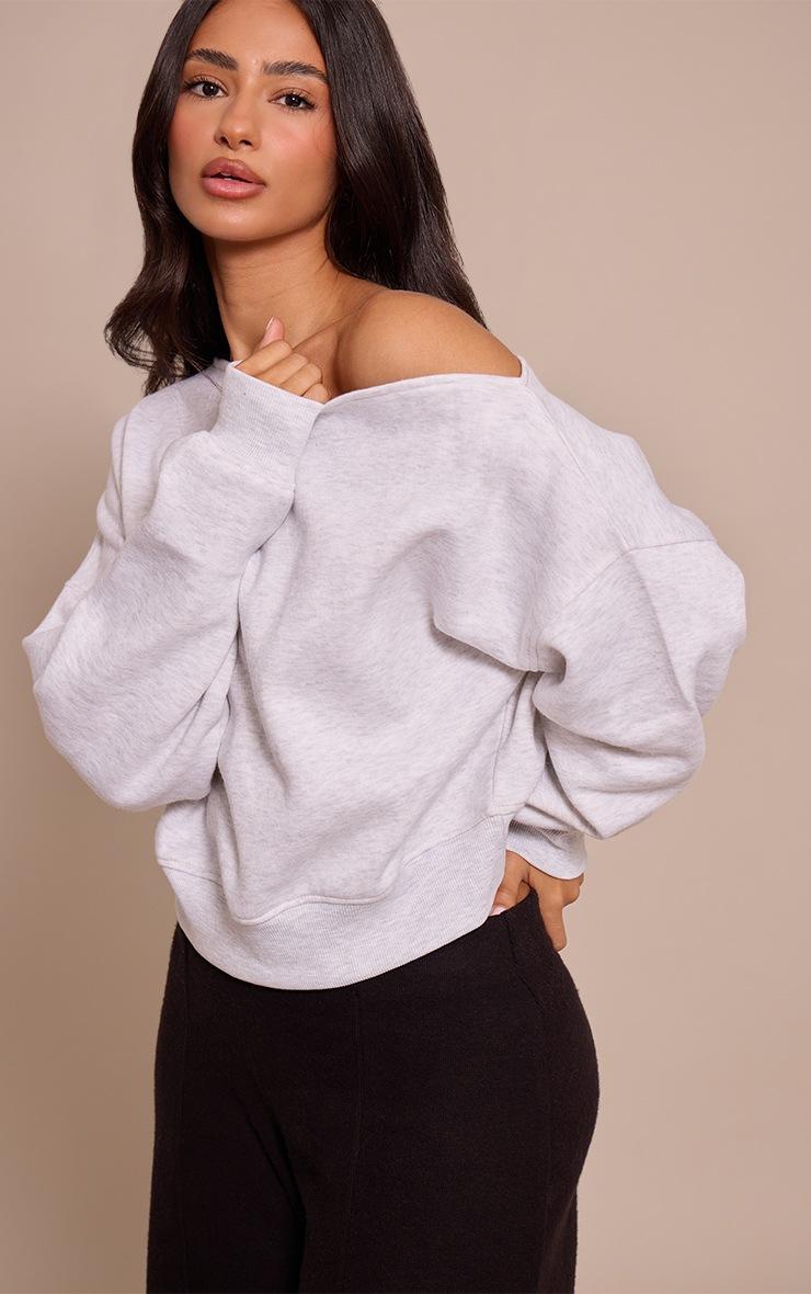 Pretty Little Thing Petite Ash Grey Oversized Off Shoulder Sweatshirt