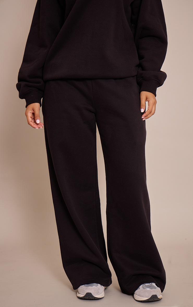 Pretty Little Thing Petite Black Straight Leg Sweatpants