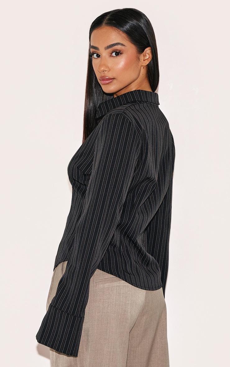 Pretty Little Thing Petite Black Striped Long Sleeve Fitted Shirt