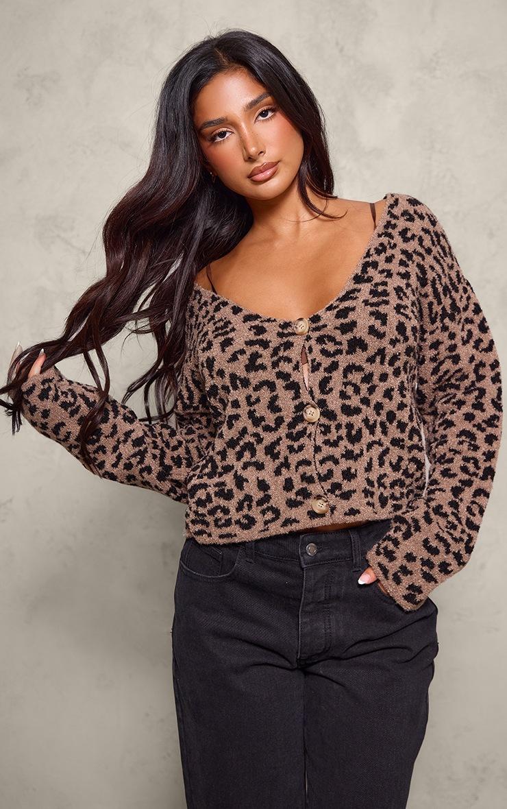 Pretty Little Thing Petite Brown Leopard Print Knitted Cropped Cardigan