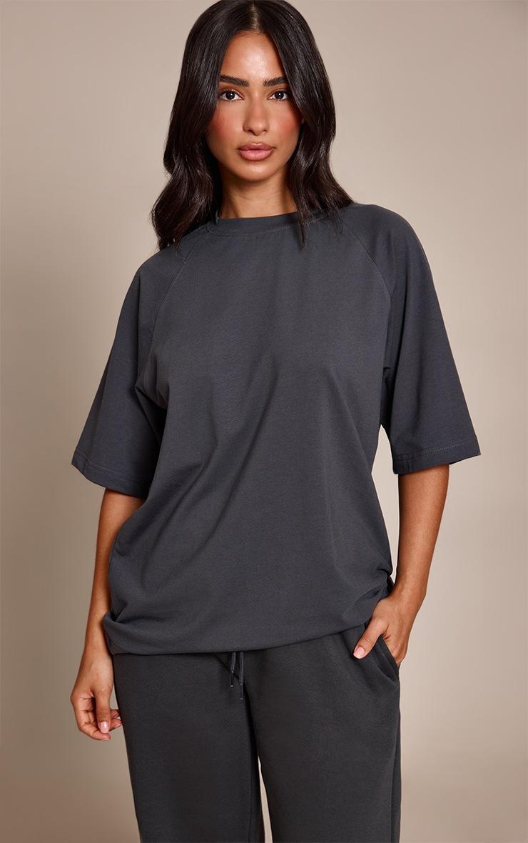 Pretty Little Thing Petite Charcoal Oversized T-shirt