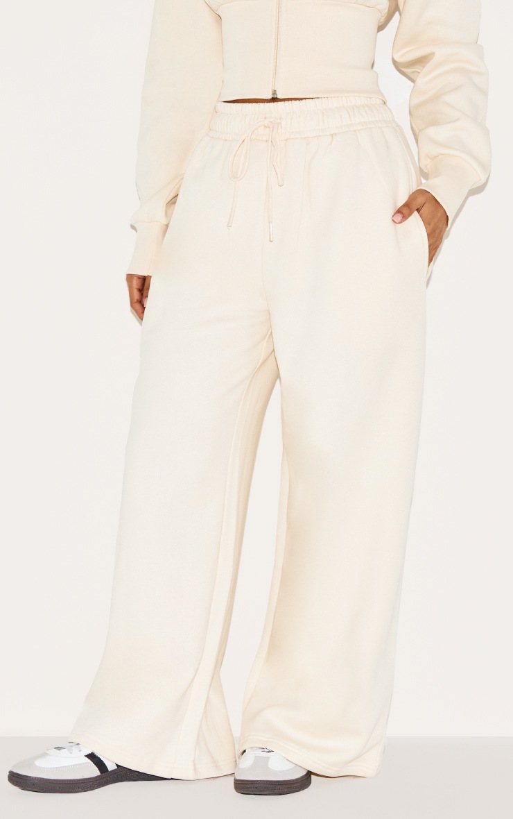 Pretty Little Thing Petite Cream Drawstring Wide Leg Sweatpants