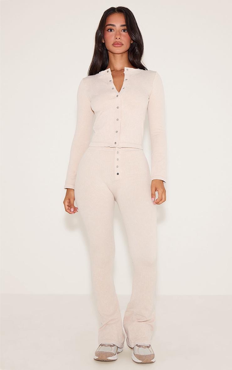 Pretty Little Thing Petite Cream Faded Snatched Rib Long Sleeve Button Up Long Top