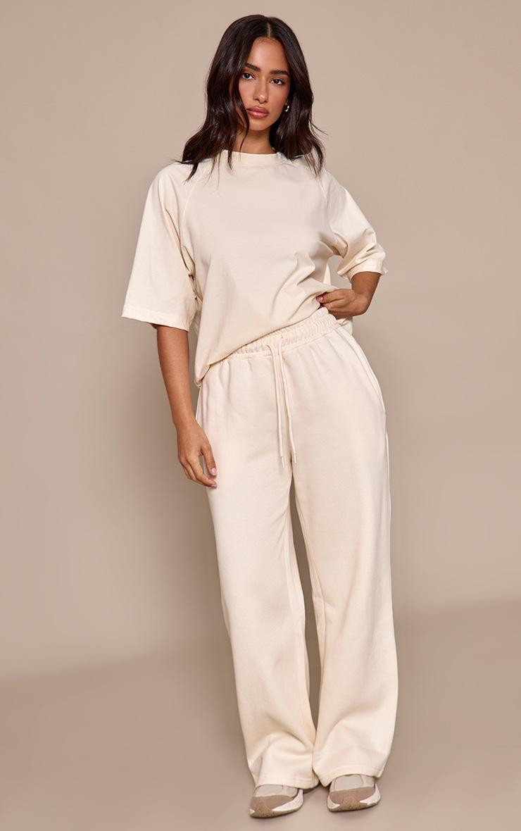 Pretty Little Thing Petite Cream Oversized Wide Leg Sweatpants