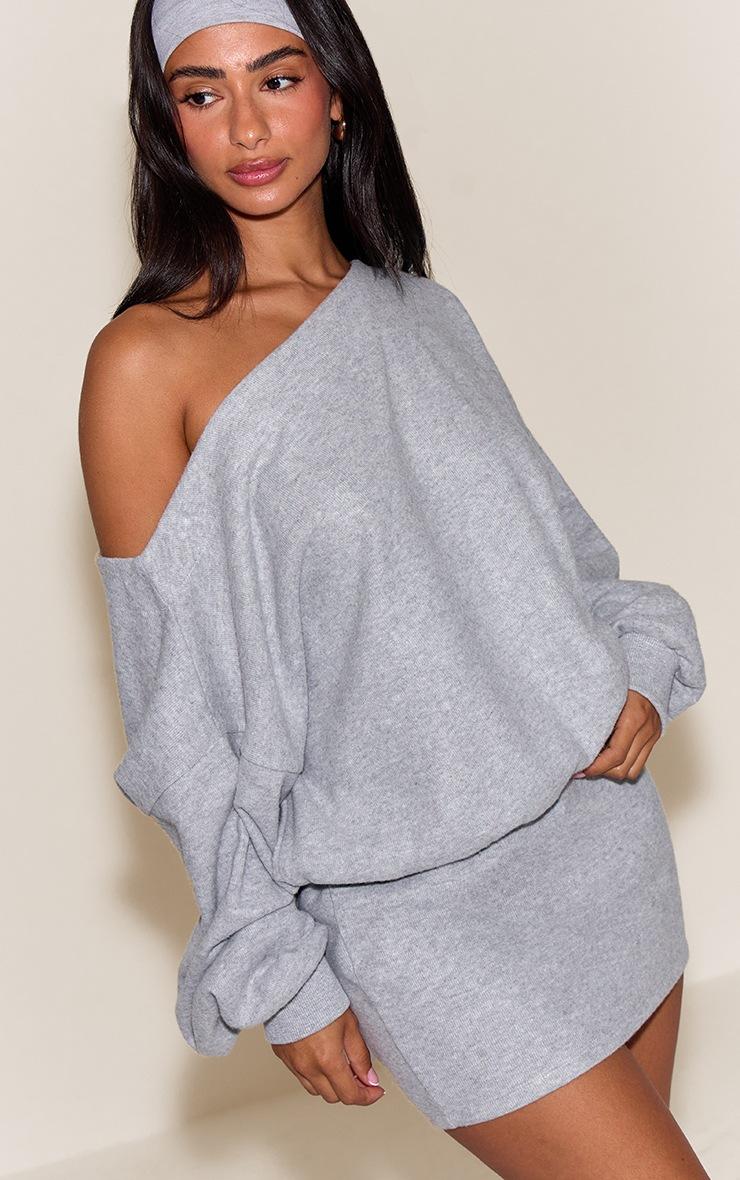 Pretty Little Thing Petite Grey Fitted Ribbed Mini Skirt