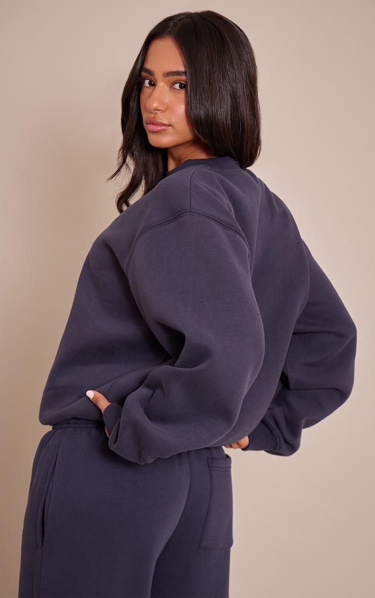 Pretty Little Thing Petite Navy Oversized Crew Sweatshirt