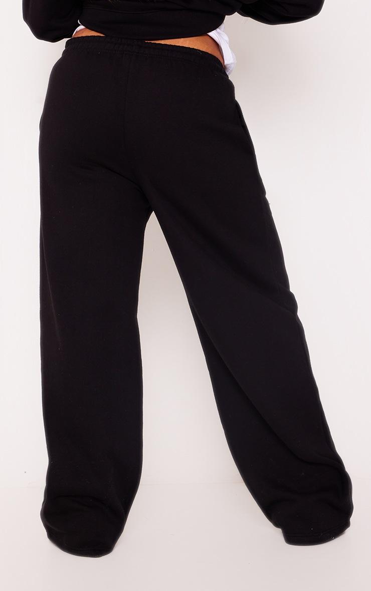 Pretty Little Thing Plus Black Mid Rise Seam Detail Straight Leg Sweatpants