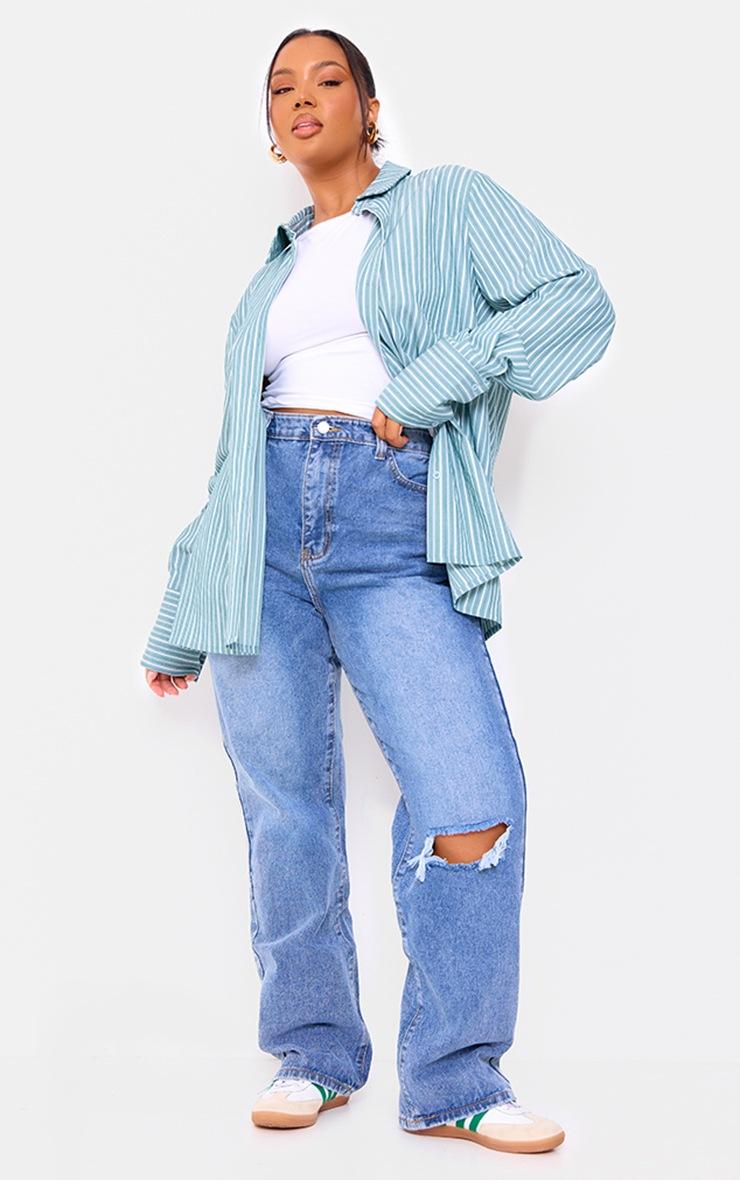 Pretty Little Thing Plus Light Blue Wash Open Knee Long Leg Straight Leg Jeans