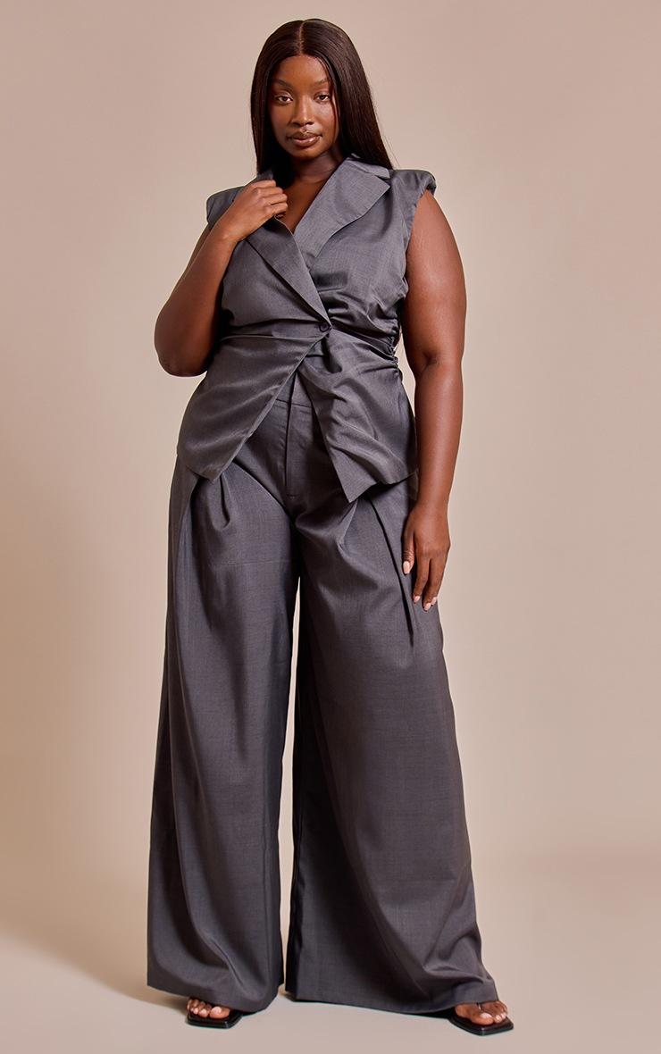 Pretty Little Thing Plus Navy Pleated High Rise Wide Leg Pants