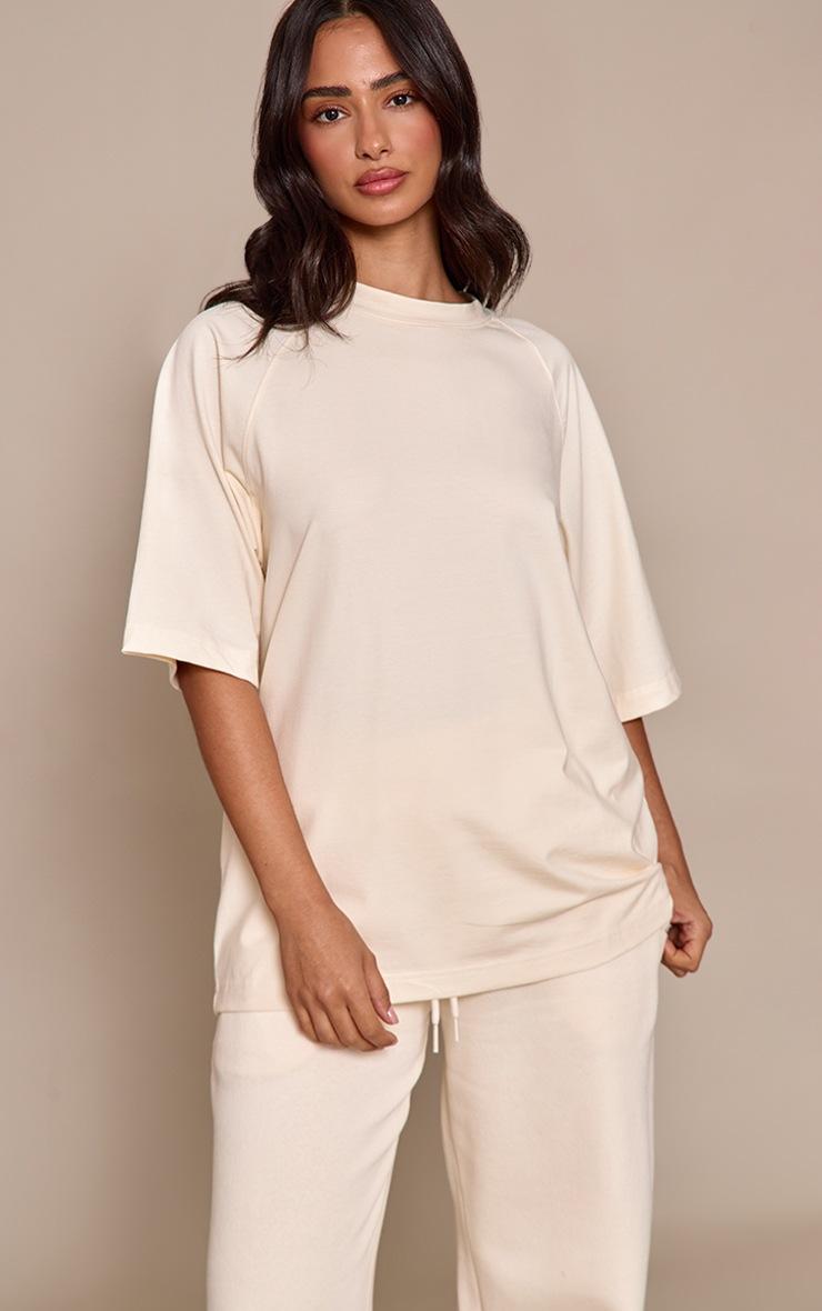 Pretty Little Thing Petite Cream Oversized T-shirt