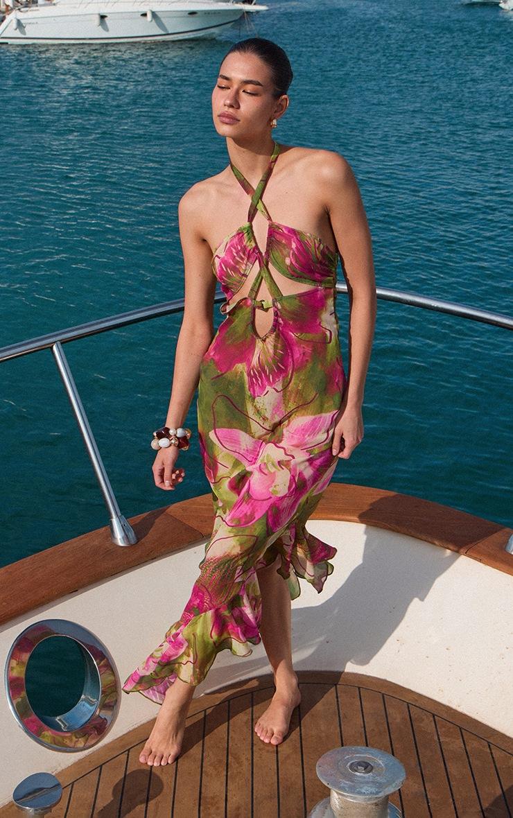 Pretty Little Thing Women's Clothing