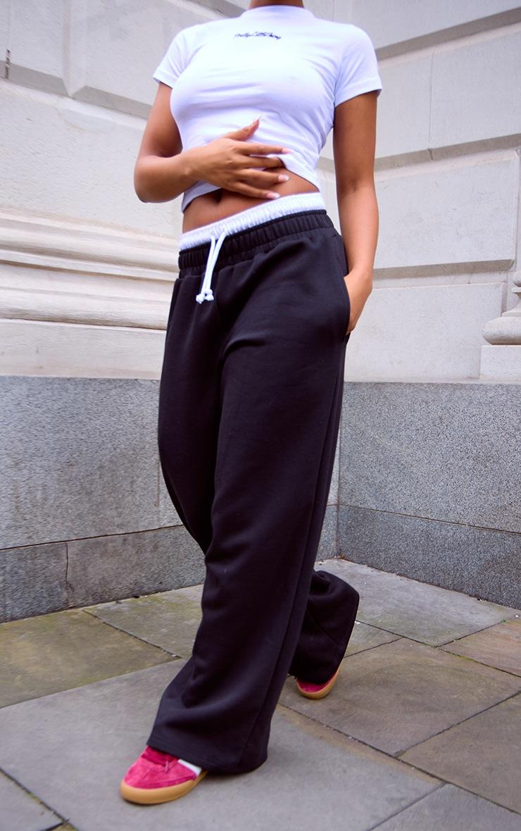 Pretty Little Thing Women's Clothing