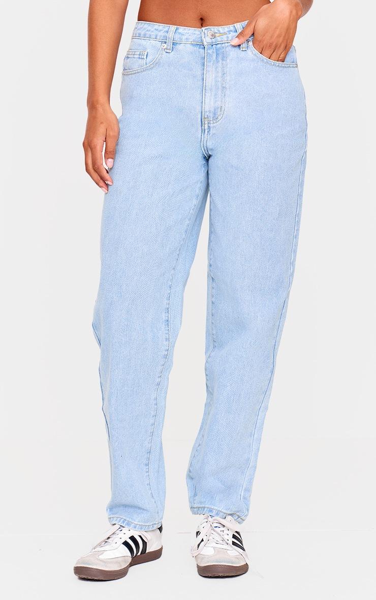 Pretty Little Thing PRETTYLITTLETHING Light Blue Wash High Waist Mom Jeans