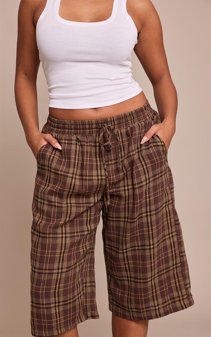Pretty Little Thing Shape Brown Check Longline Shorts