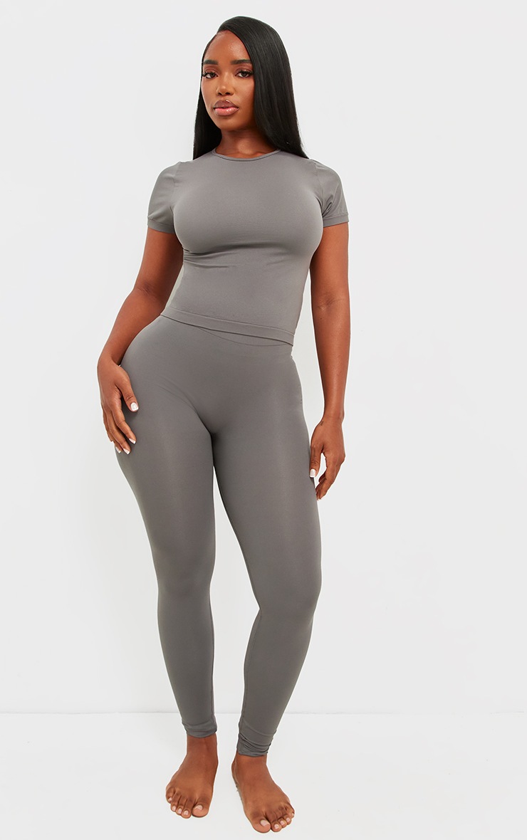 Pretty Little Thing Shape Charcoal Stretch Seamless Short Sleeve Longline Top