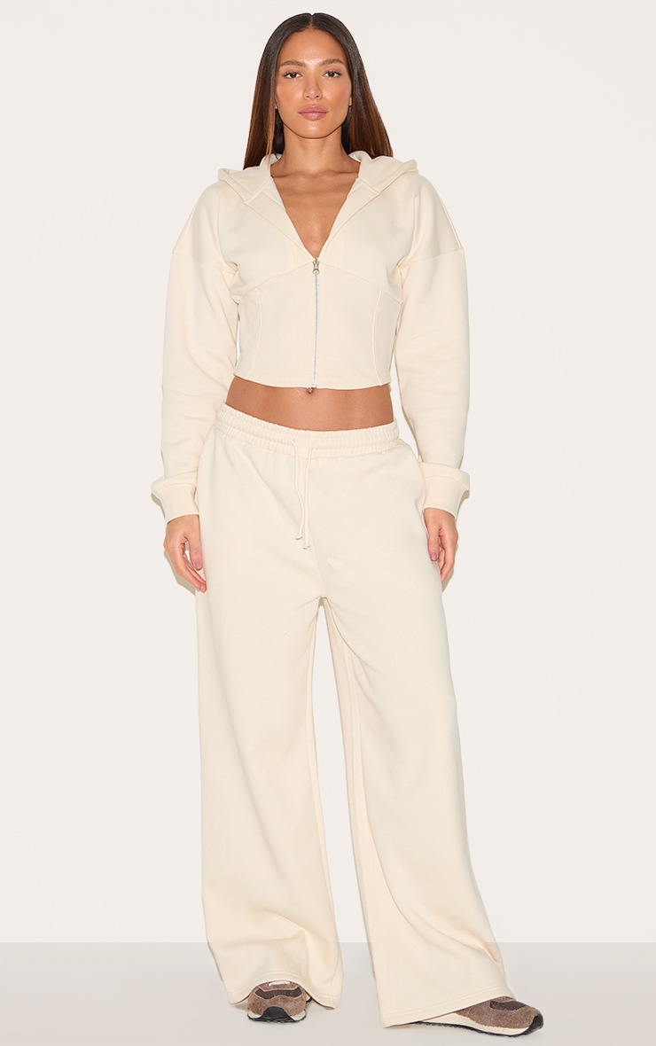 Pretty Little Thing Tall Cream Mid Rise Wide Leg Sweatpants