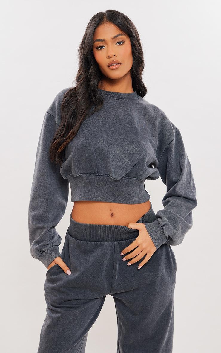 Pretty Little Thing Tall Washed Charcoal Cropped Oversized Sweatshirt