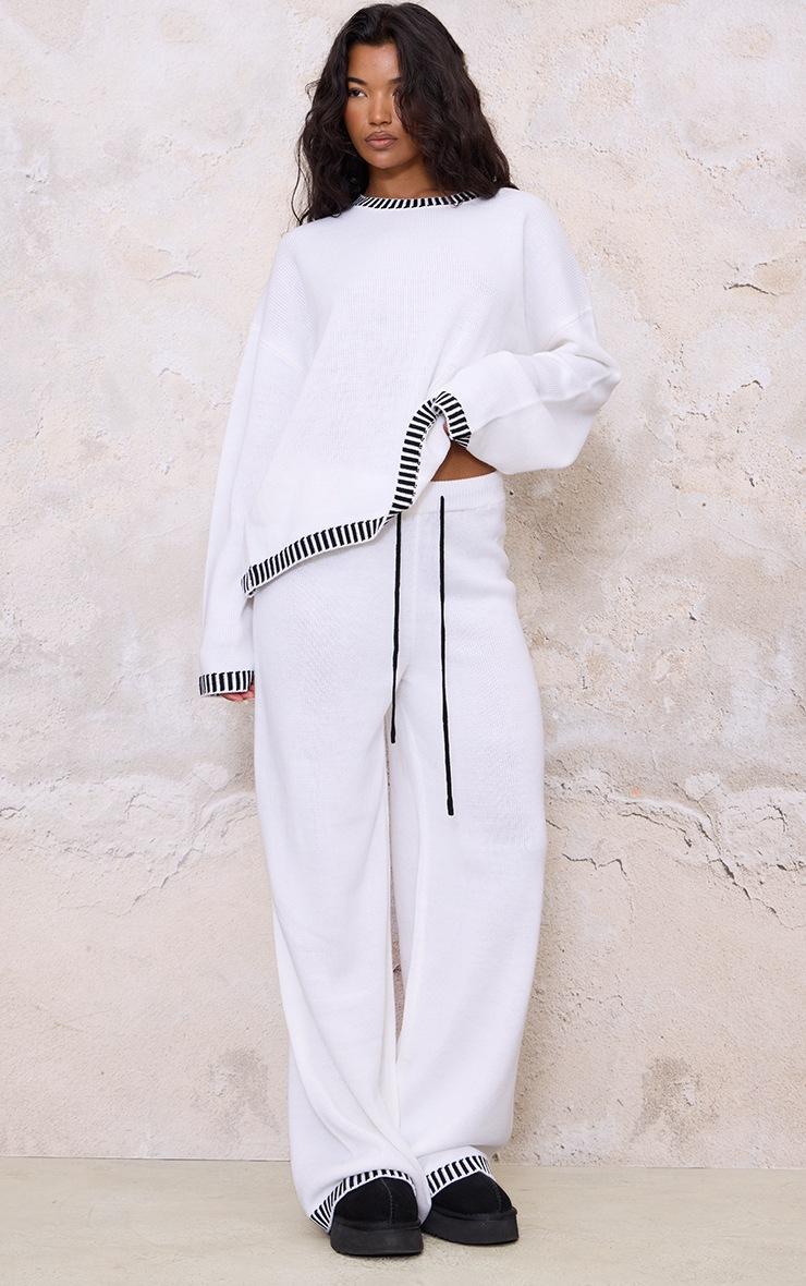 Pretty Little Thing White Contrast Stitch Detail Knit Oversized Sweater