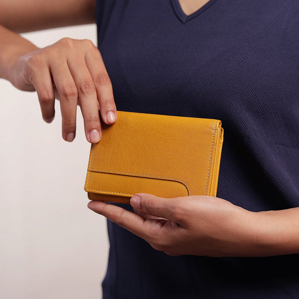 primehide Velura Clip Frame Trifold Purse