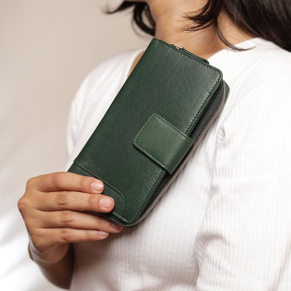 primehide Velura Large Zip Around Purse